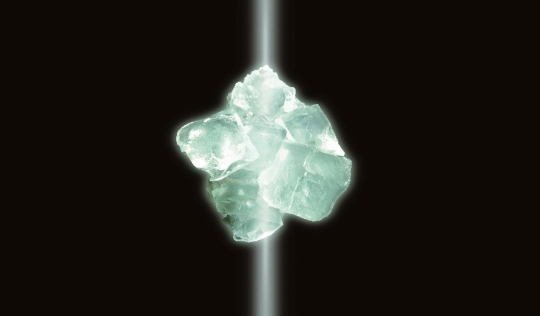 Синтетический кристалл флюорита